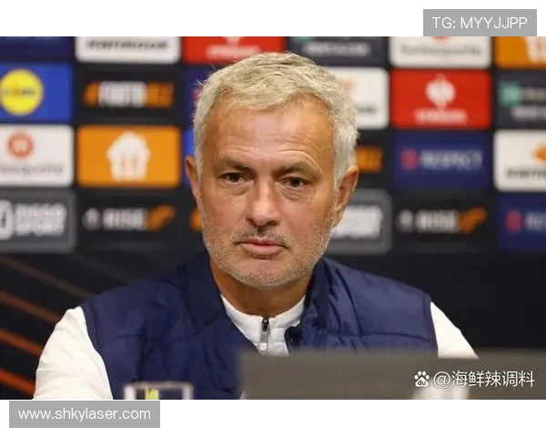 费内巴切止步附加赛 穆里尼奥未能带队晋级欧冠正赛遗憾告别 费内巴切止步附加赛 穆里尼奥未能带队晋级欧冠正赛遗憾告别